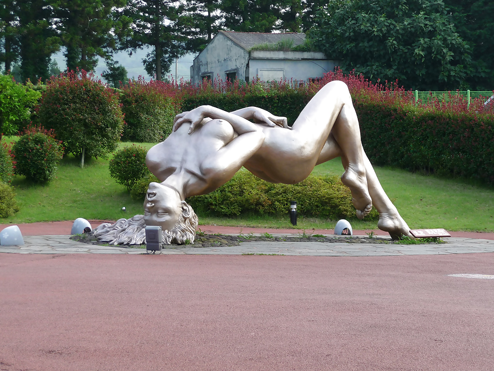 Grandi sculture erotiche 1 - parco erotico coreano
 #10315550