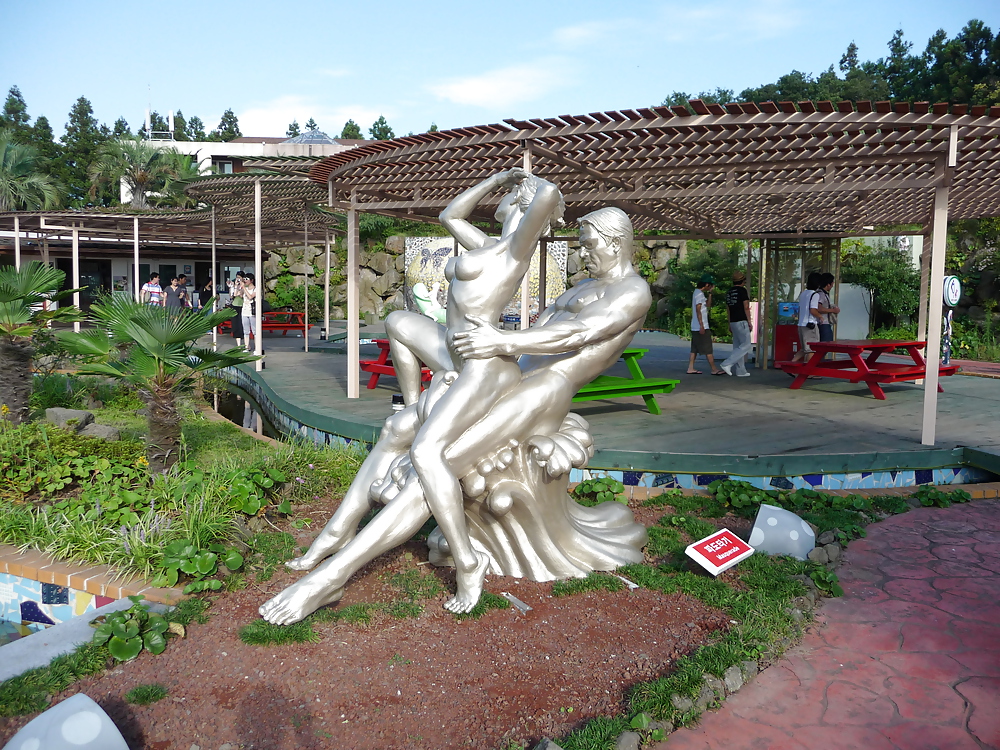 Grandi sculture erotiche 1 - parco erotico coreano
 #10315574