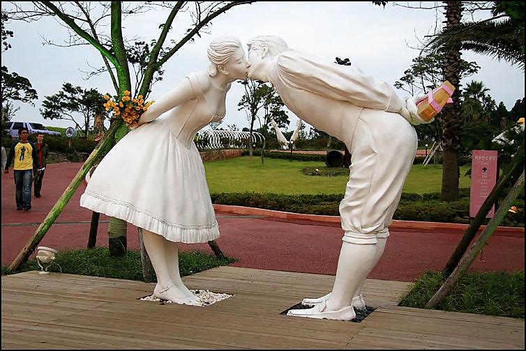 Grandi sculture erotiche 1 - parco erotico coreano
 #10315615