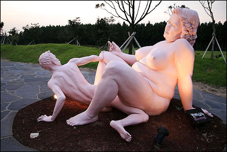 Big Erotic Sculptures 1 - Korean Erotic Parc #10315651