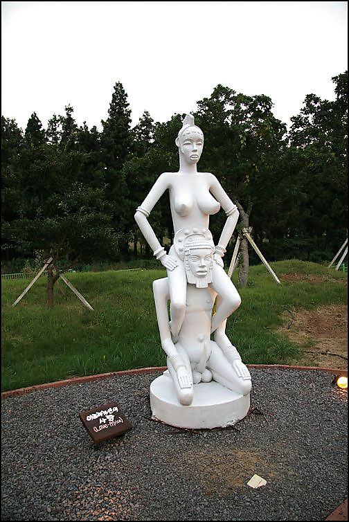 Big Erotic Sculptures 1 - Korean Erotic Parc #10315668