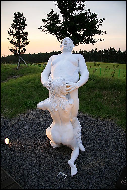 Big Erotic Sculptures 1 - Korean Erotic Parc #10315673