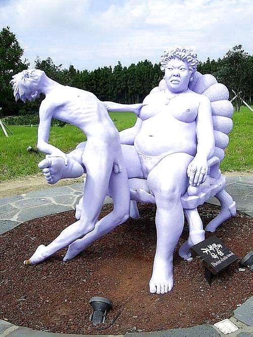 Grandi sculture erotiche 1 - parco erotico coreano
 #10315678