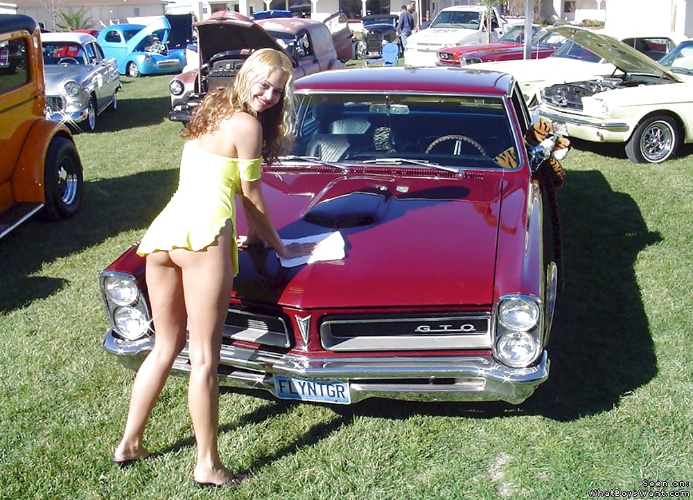 24-FAST CARS AND BABES #8978724