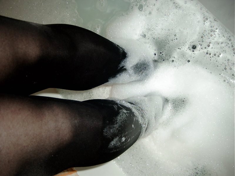 In Strumpfhose im Wasser - in pantyhose in water #9486878