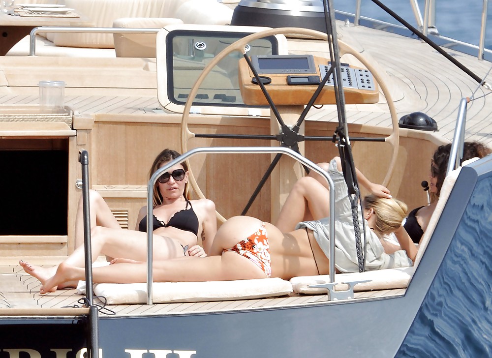 Bar Refaeli relaxes in a tiny bikini on a yacht in Cannes #3905300
