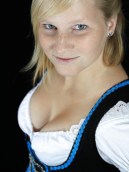 Chicas para cum y comentario - dirndl especial - parte 2
 #21270716