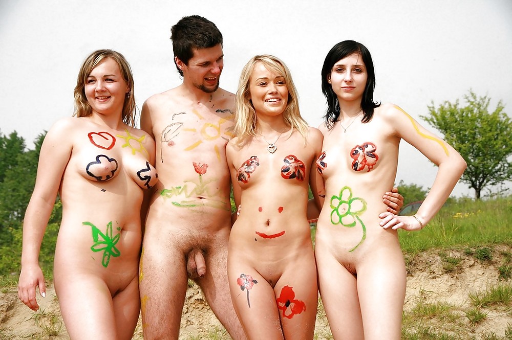 jeunes De Plage Nudiste #1076498