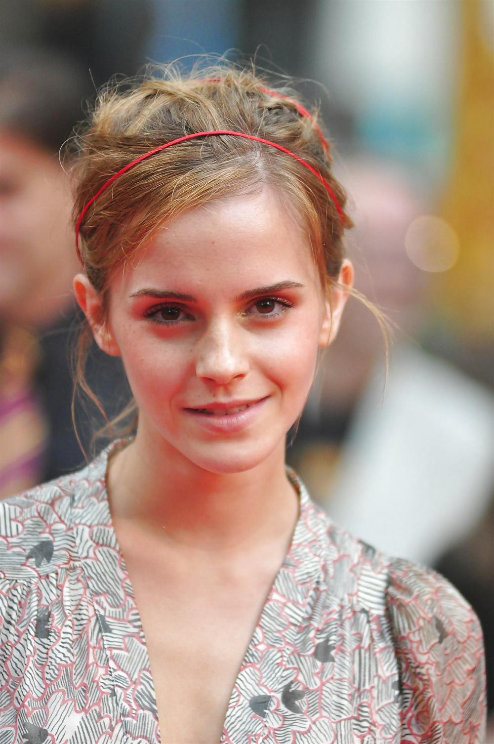 Emma Watson Sexy Pics Over The Years #22049533