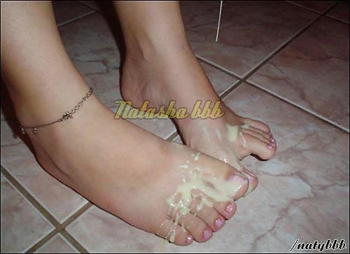 ナターシャ-セクシーなブラジリアンの足
 #18072592