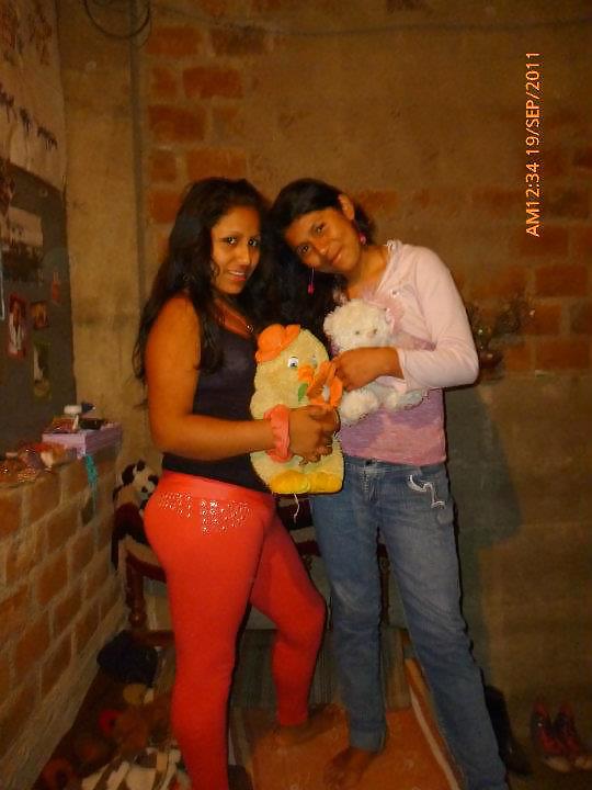 女性 (amiguitas 8)
 #8162635