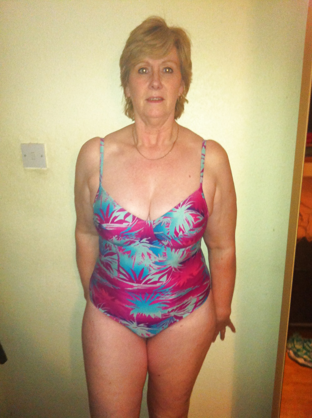 Hot Mature in Bathing Suit #21370076