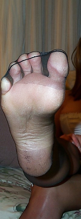 Hanes feet  #8711319
