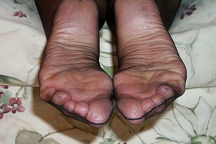 Hanes feet  #8711390
