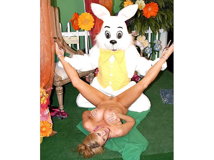 Happy Easter Bunny Porn Gallery Two #18071102