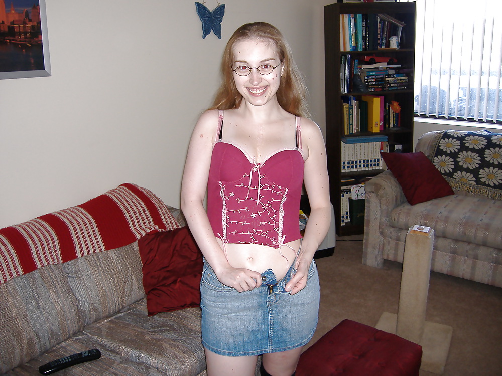 Nerdy Slut Knows How To Please #17406131