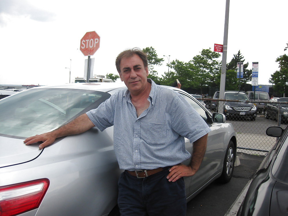 Looking for partner in good relationship