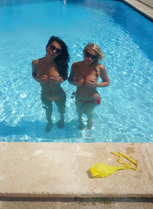 Álbum privado: chicas de vacaciones de primavera que aman los bikinis de mano
 #4645380