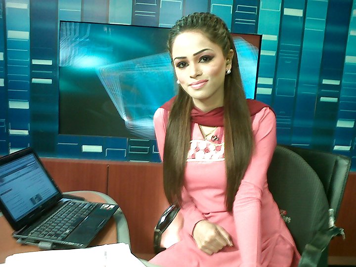 Yummy muslim news readers 2 who wud you fuk? Comment needed
 #15807519
