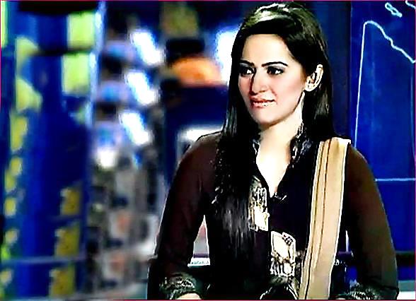 Yummy muslim news readers 2 who wud you fuk? Comment needed
 #15807559