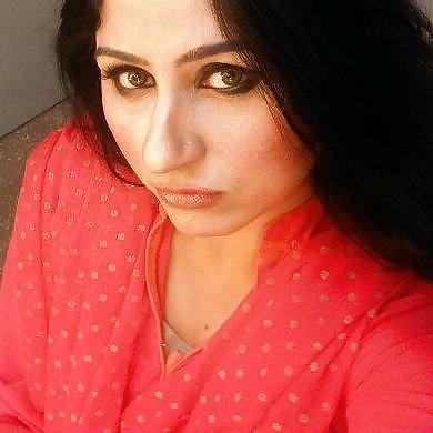 Yummy muslim news readers 2 who wud you fuk? Comment needed
 #15807578