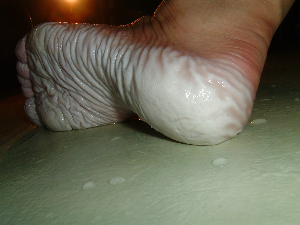 Bianca's wet wrinkled feet  #4479655