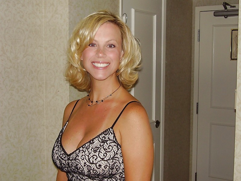 Mamás calientes
 #12001008