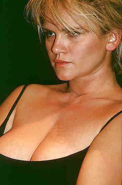 Celeb Maturité Polish Gros Seins #10124822