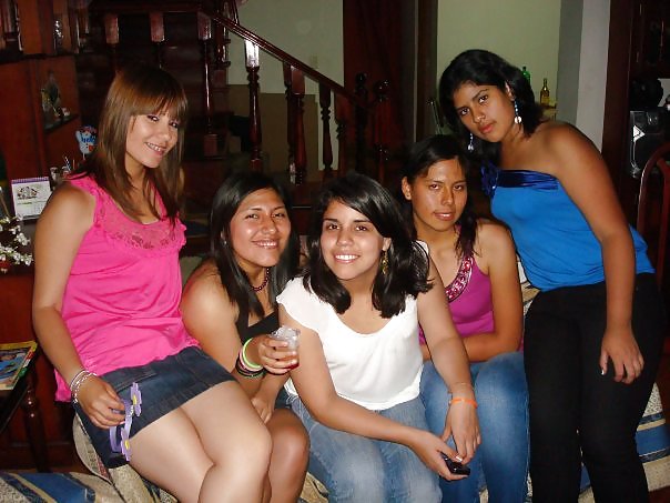 Mujer (amiguitas 53)
 #13760645