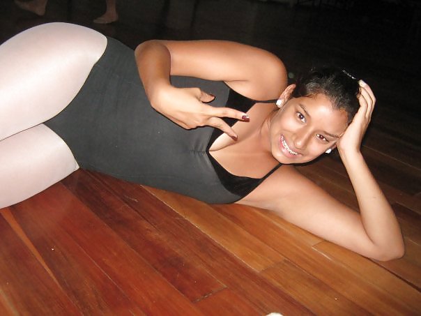 Mujer (amiguitas 53)
 #13760685