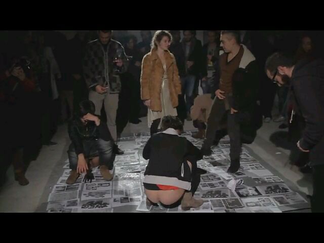 Espetaculo de merda2
 #19645329