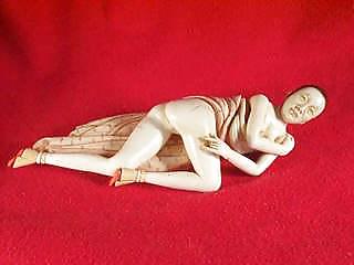 Piccole sculture porno - netsuke giapponesi e sculture in avorio
 #9200308