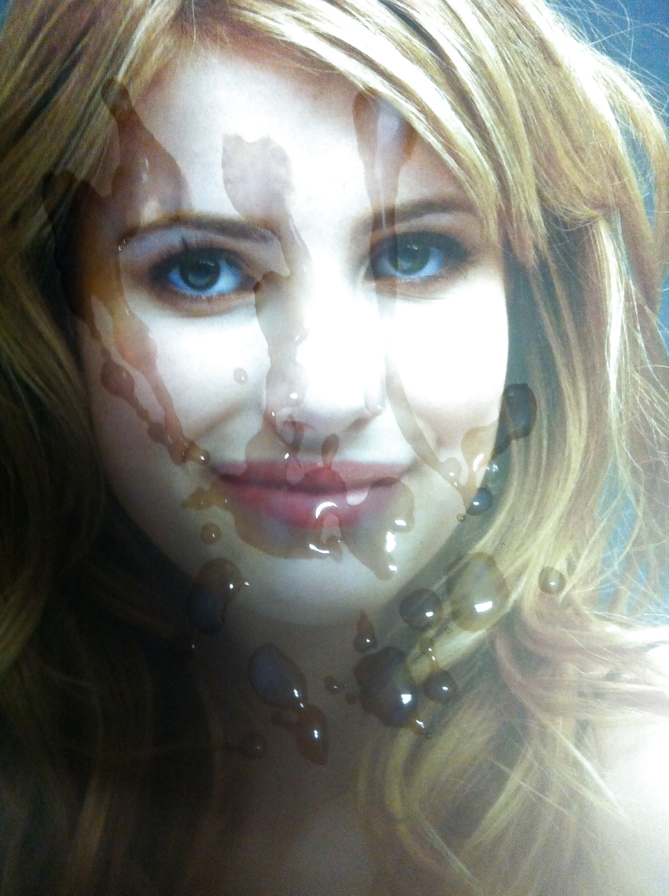 Emma Roberts  #22756872