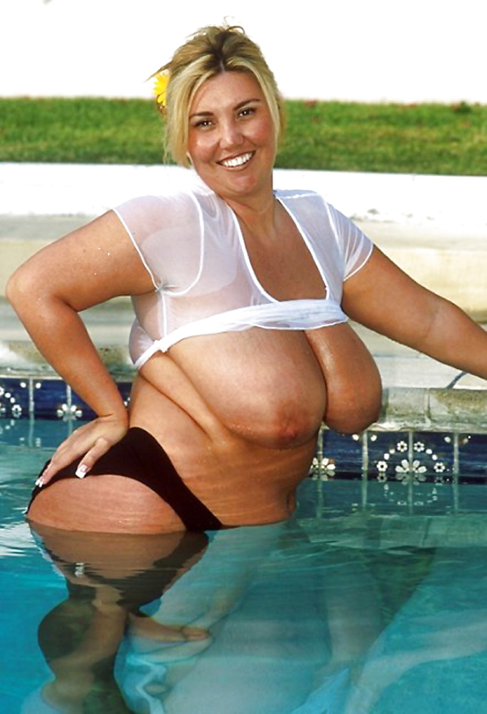 Big boobs chubby at the pool!!! #11525589