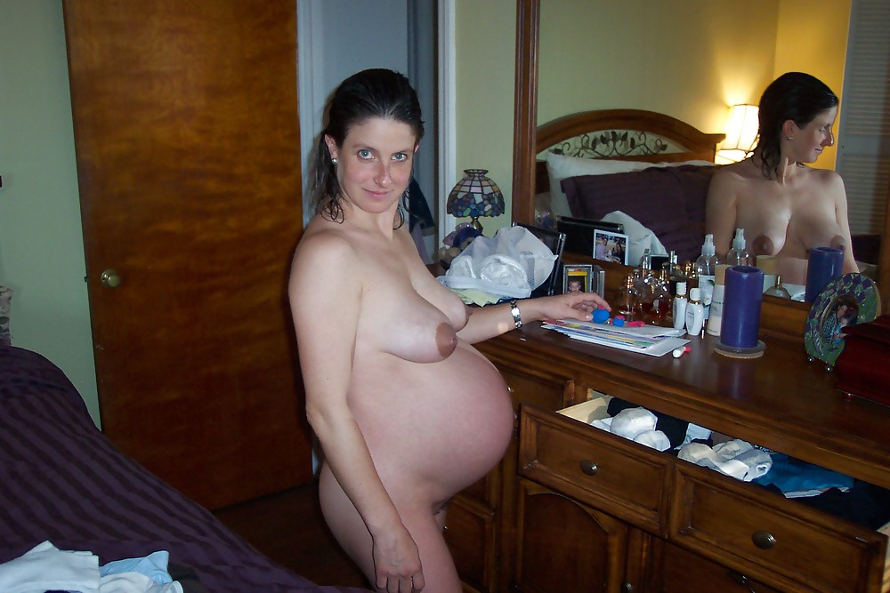 Hot pregnant moms pix #19656448