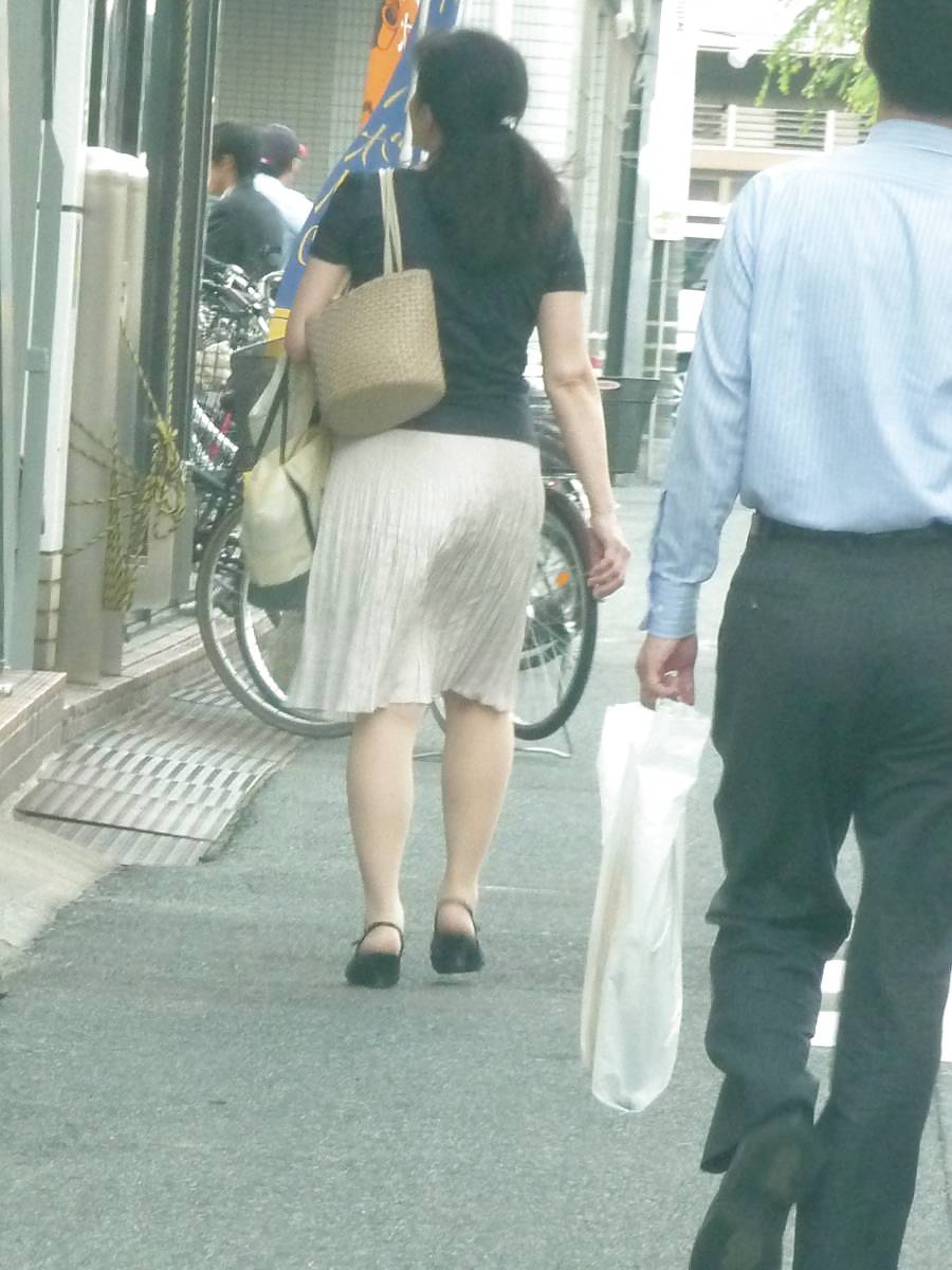 Japanese Candids - Feet on the Street 26 #12525733