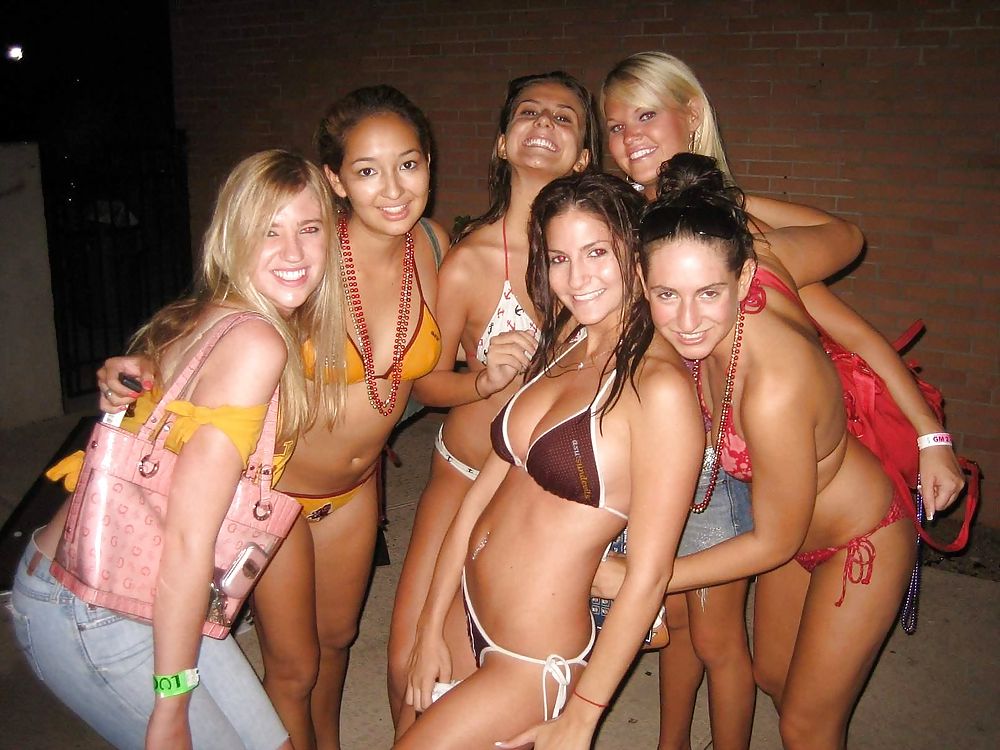Alcuni adolescenti, ragazze tutte in immagini bikini #21213998