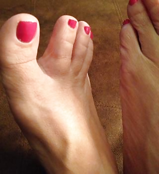 Más fotos de pies y dedos sexy
 #18400513