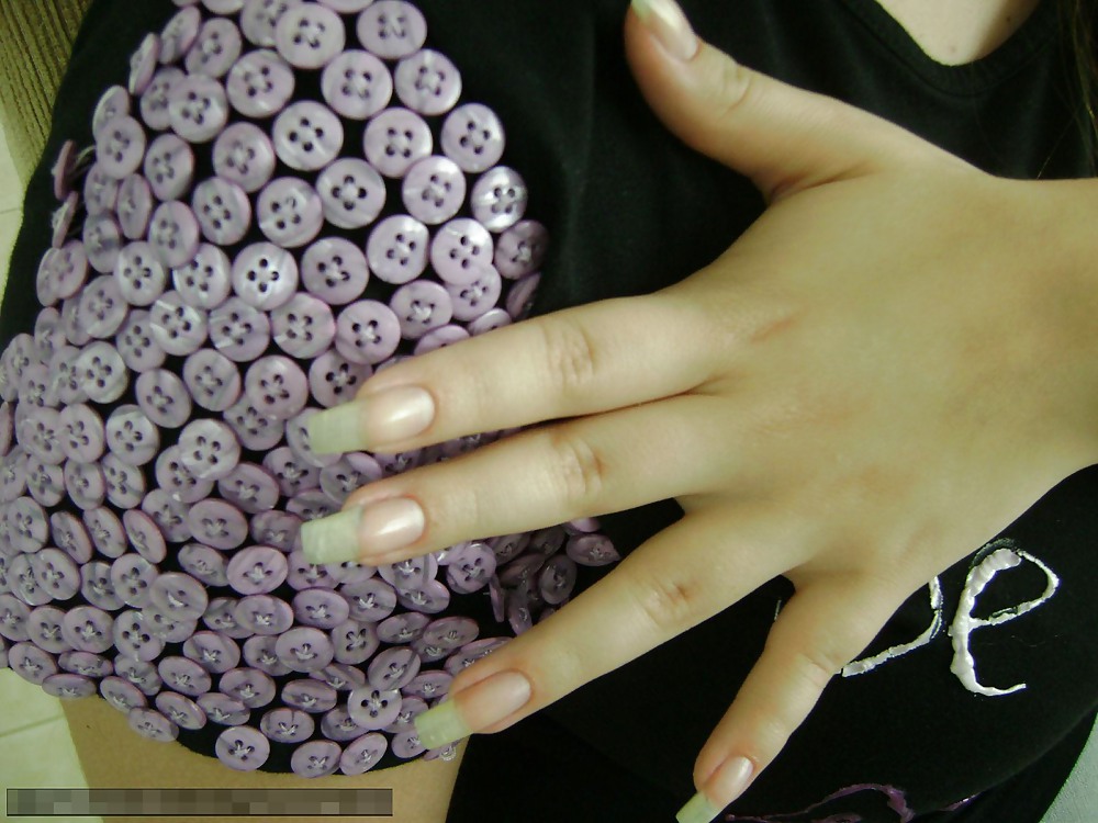 Zoccole con unghie lunghe. Long Nails #12439661