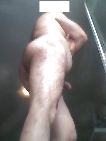 Prin curte in pula goala
 #17776316