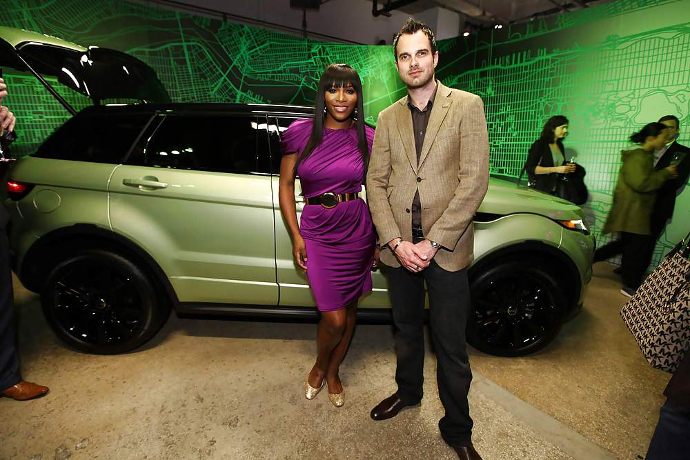 Serena Williams 2012 RANGE ROVER EVOQUE New York City Débuts #3585823