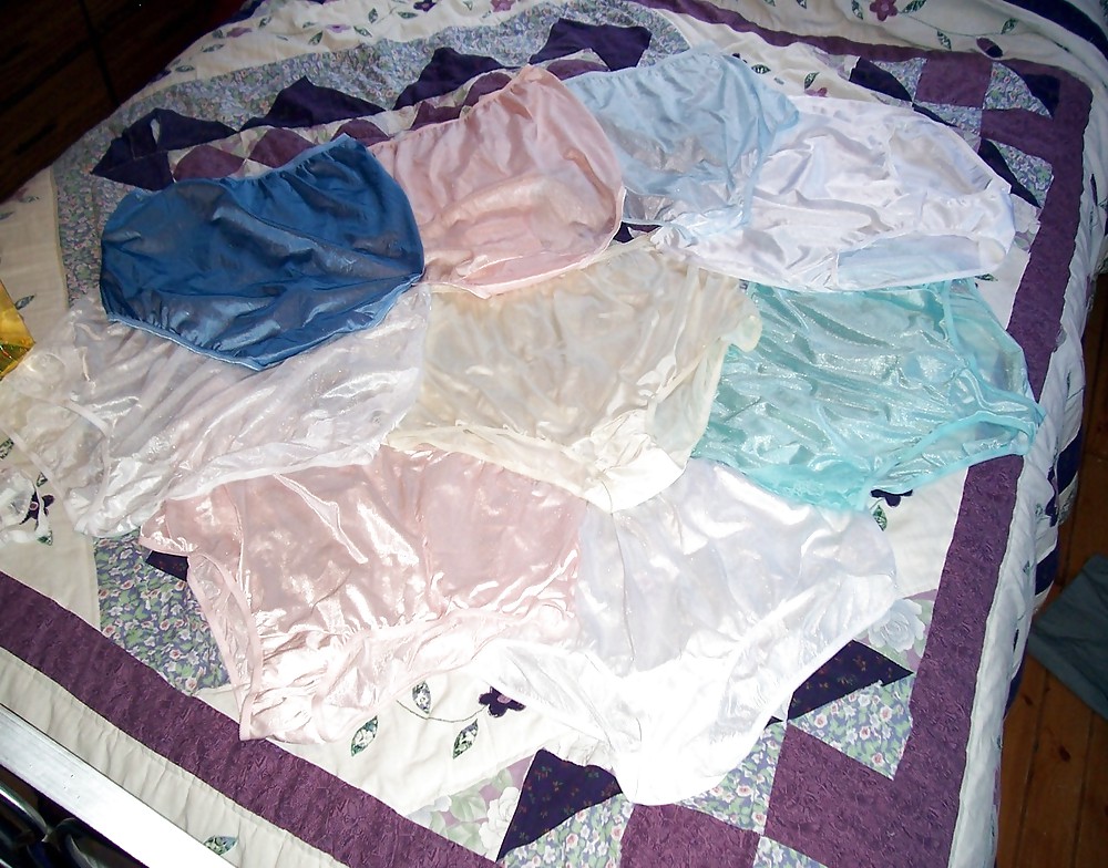 A collection of knickers. #7017360