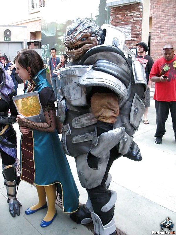 What are you looking at? #20452409