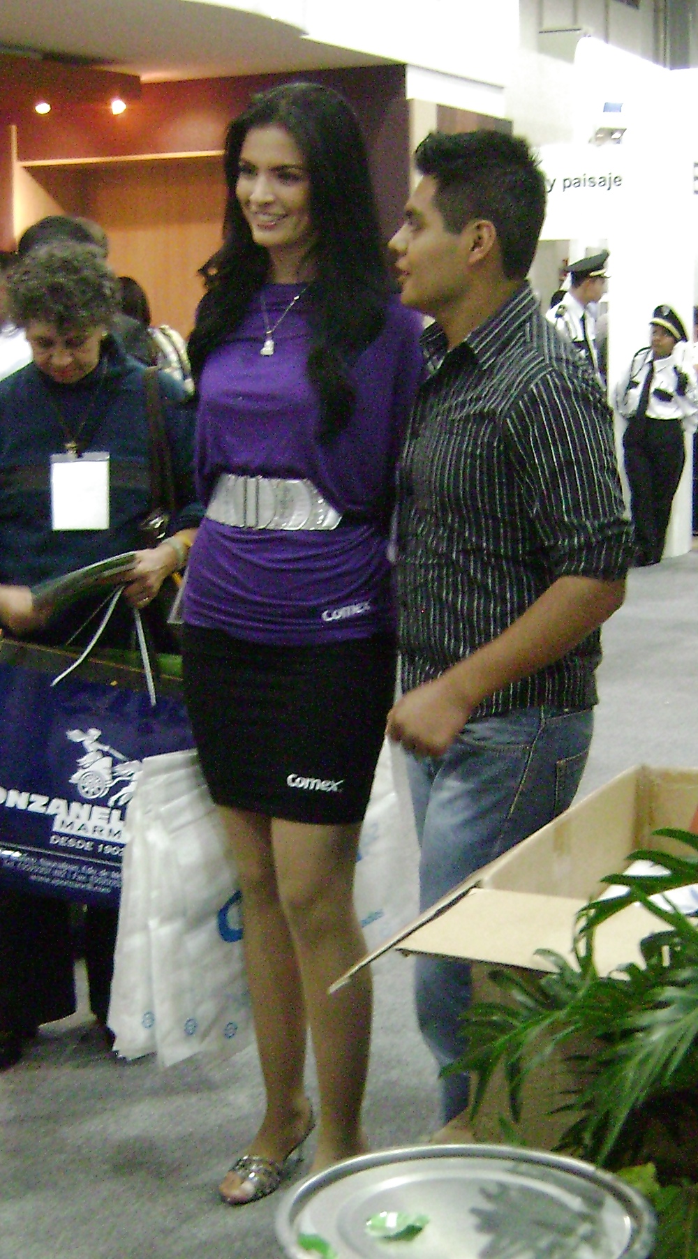 A CHAQUETEAR CON EDECANES DE EXPOCIHAC 2011 #7970745