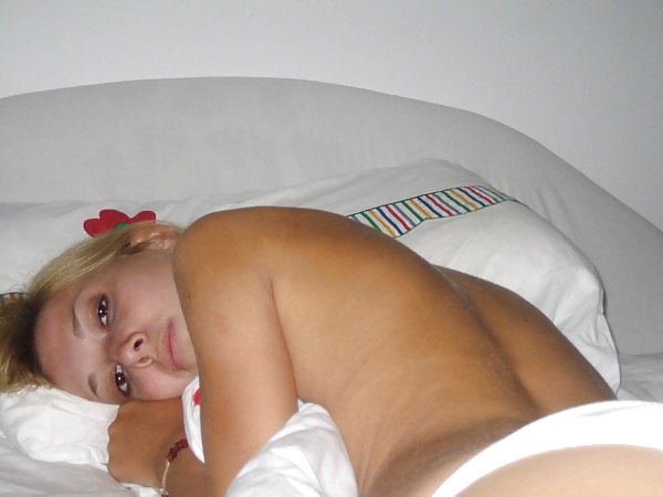 Euzinha me
 #15488635