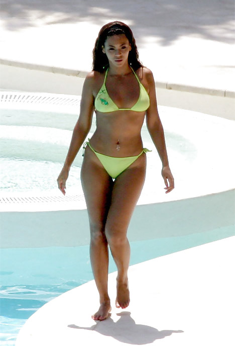 Beyonce, cuerpo caliente
 #16984141