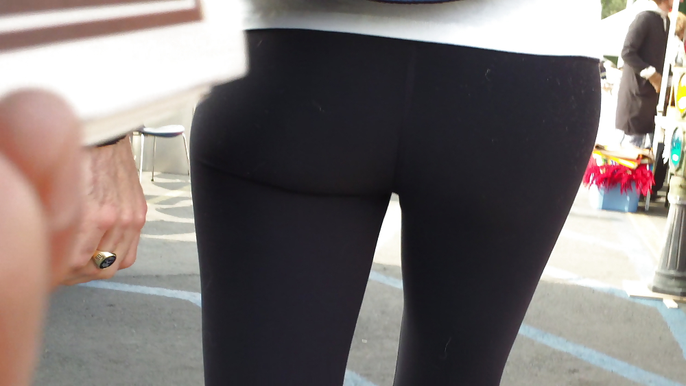 Teen butts & ass in jeans up close in public #8532930