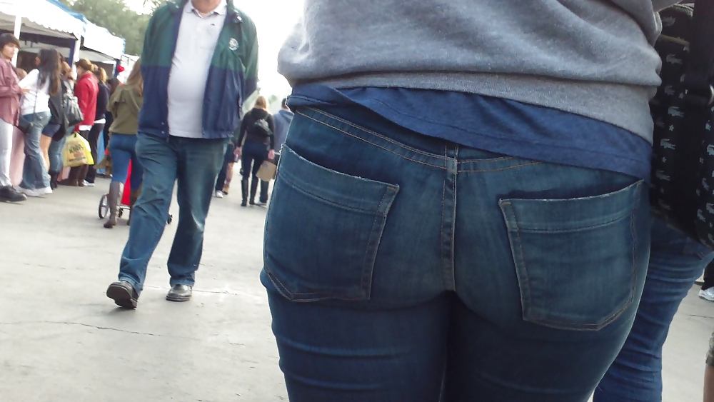 Teen butts & ass in jeans up close in public #8533008