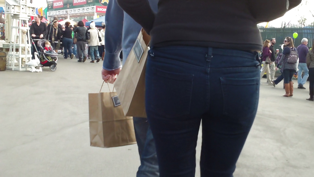 Teen butts & ass in jeans up close in public #8533070