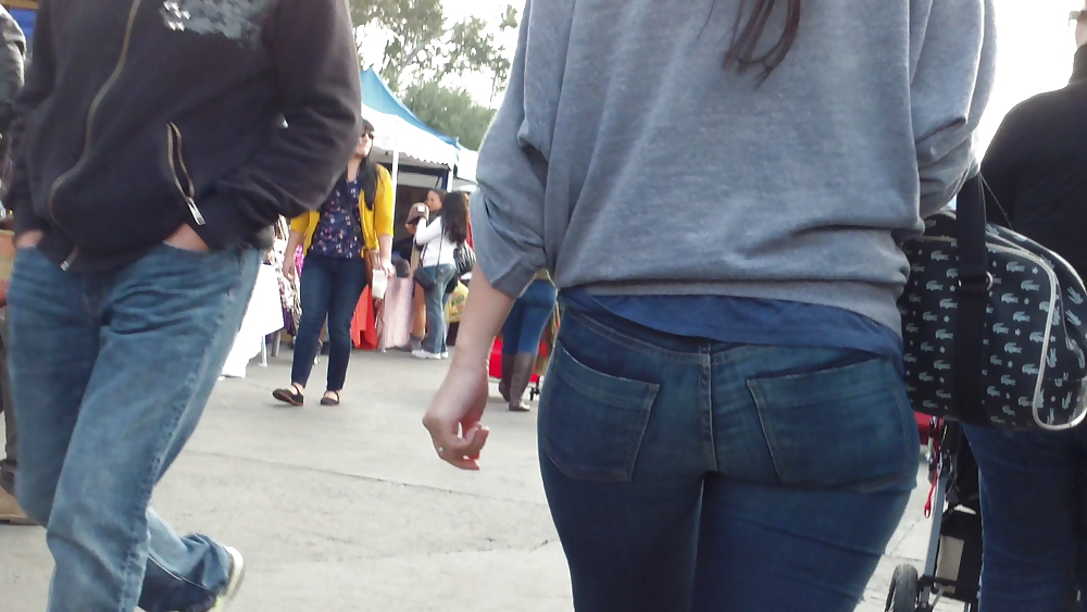 Teen butts & ass in jeans up close in public #8533090